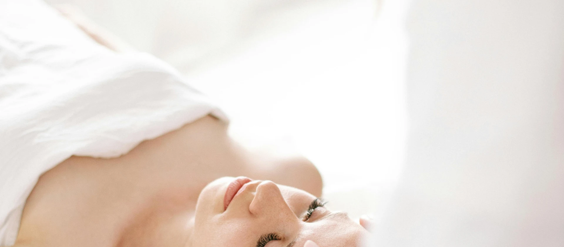 Treatment session in progress used to anchor the privacy page.